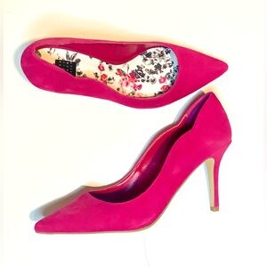White House Black Market Heels Lana Suede Pink Thrill Pointed Valentines 7